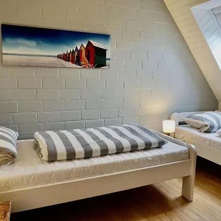 Sea Breeze Comfortable Semesterbostad *